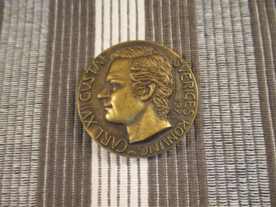 Carl XVI Gustaf mitali 1973 /Axel Wallenberg.