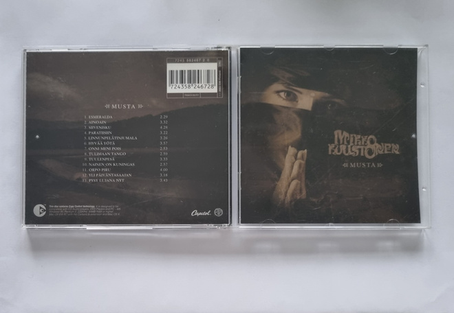 MIKKO KUUSTONEN: MUSTA CD