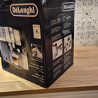 Kahvikone, espressokeitin, kahvinkeitin. DeLonghi EC850.M - pikkukuva 2