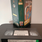 KISSA KUUMALLA KATOLLA VHS - pikkukuva 3