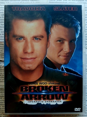 Broken Arrow: operaatio erämaassa (DVD)