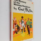 Enid Blyton : The mystery of the missing necklace - pikkukuva 1