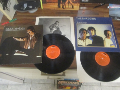 THE SHADOWS & HANK MARVIN : 2 LP levyä kerralla
