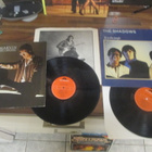 THE SHADOWS & HANK MARVIN : 2 LP levyä kerralla - pikkukuva 1