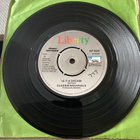 CLASSIX NOUVEAUX: Is It A dream * Where To Go * UK 1982 - pikkukuva 1