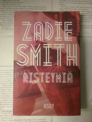 Zadie Smith - Risteymiä (sid.)