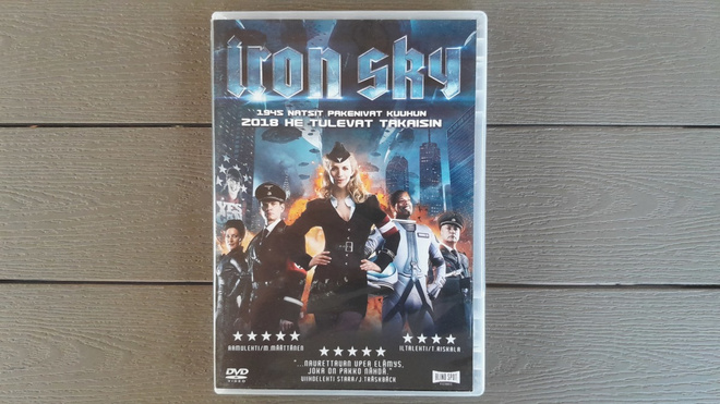 DVD: Iron Sky (Julia Dietze, Götz Otto 2012)