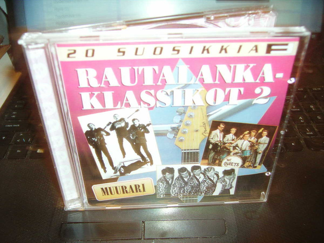 CD :  20 SUOSIKKIA : Rautalankaklassikot 2 MUURARI