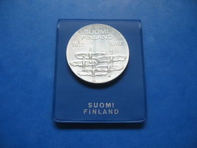 10 mk hopea juhlaraha Itsenäisyys 50 v. - 1967