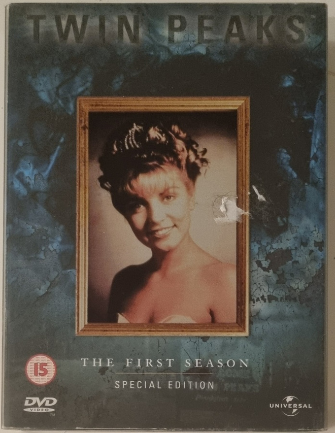 TWIN PEAKS, THE FIRST SEASON DVD