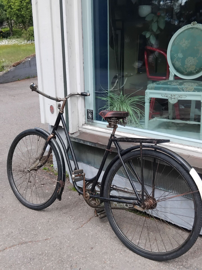 VANHA POLKUPYÖRÄ