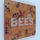Carmen Saldana : Bees : a lift-the-flap eco book - pikkukuva 1