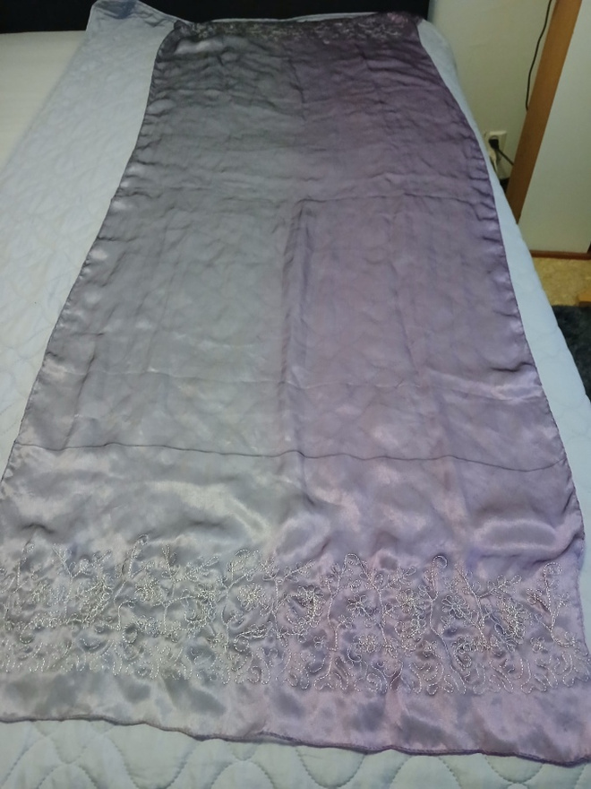 Violetti-harmaa huivi