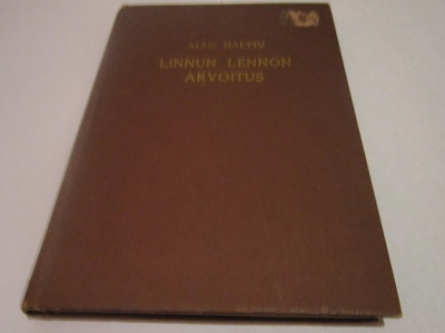 Alpo Halttu    LINNUN LENNON ARVOITUS