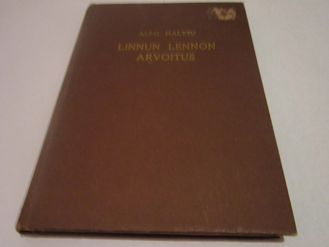 Alpo Halttu    LINNUN LENNON ARVOITUS