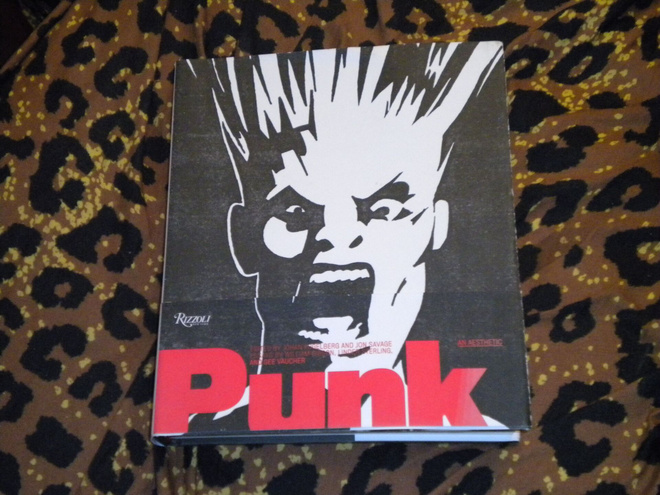 kirja: PUNK An Aesthetic - englanninkielinen