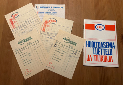 Huoltamo kuitteja & Esso Huoltoasemaluettelo ja tilikirja