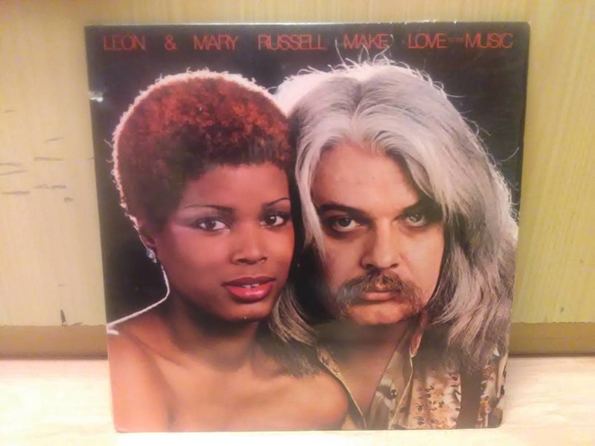 Leon & Mary Russel - Make love to the music