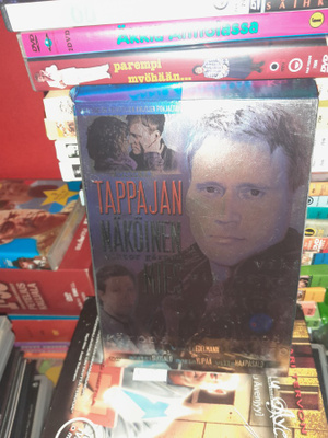 tappajan näköinen mies