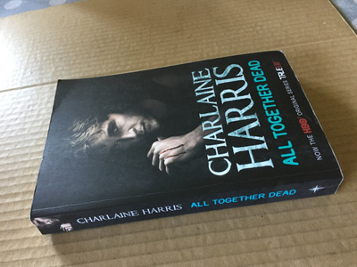 CHARLAINE HARRIS ALL TOGETHER DEAD HYVÄ