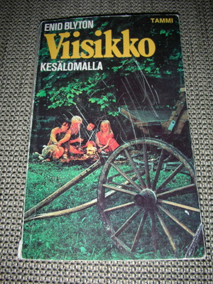 Blyton: Viisikko 5 kpl kirjoja