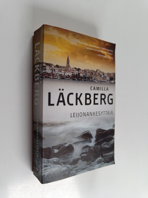 Camilla Läckberg : Leijonankesyttäjä