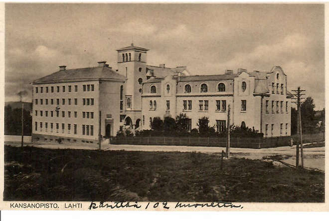 LAHTI KANSANOPISTO KULKENUT
