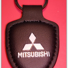 Pieni nahkainen musta Mitsubishi avaimenperä - pikkukuva 1