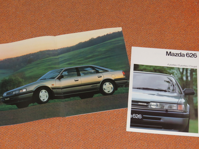 1988 Mazda 626 esite - KUIN UUSI - 20 sivua