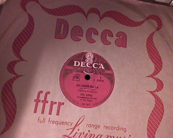 Decca F 10170, The Stargazers ja Lys Assia, savikiekko.