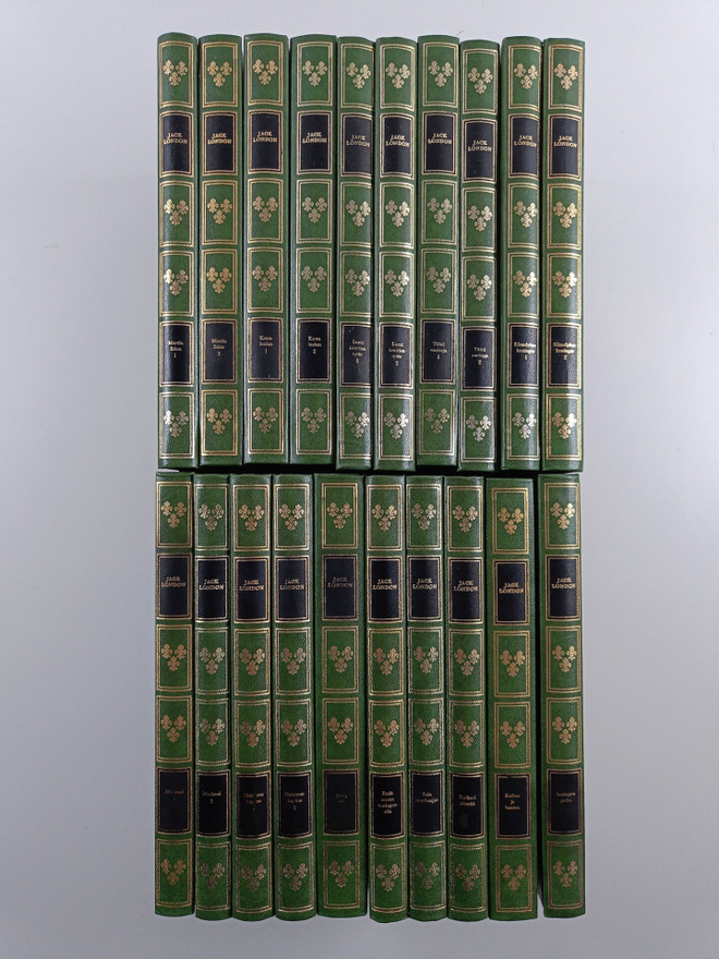 Jack London -paketti (20 kirjaa) : Martin Eden 1-2 ; Kuun...