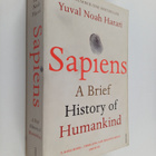 Yuval Noah Harari : Sapiens : a brief history of humankind - pikkukuva 1
