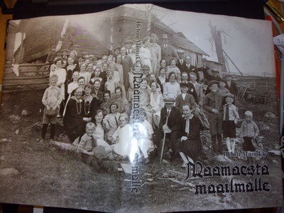 Helmi Munukka : Maamäestä maailmalle ( 1994 ) Sis. postikul.