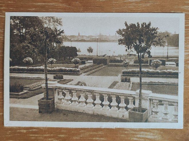 HELSINKI Kaupunginpuutarhan terassi