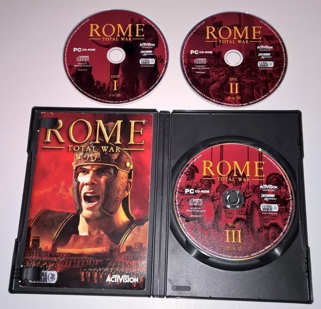 PC PELI ROME TOTAL WAR  ACTIVISION 2004  3 X CD + KIRJANEN