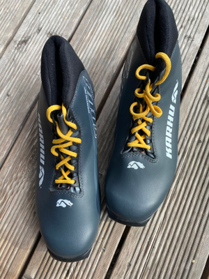 Karhu monot, SNS, koko 43