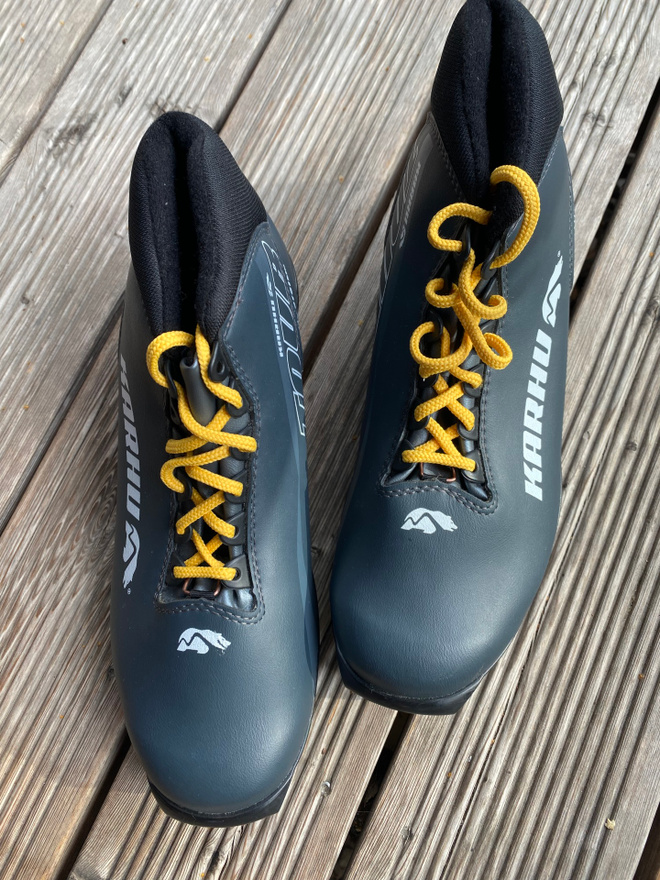 Karhu monot, SNS, koko 43