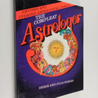 Derek Parker ym. : The Compleat Astrologer - pikkukuva 1