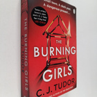 C. J. Tudor : The burning girls - pikkukuva 1