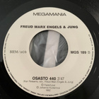 FREUD,MARX,ENGELS & JUNG: Lintumies * Osasto 440 - pikkukuva 2