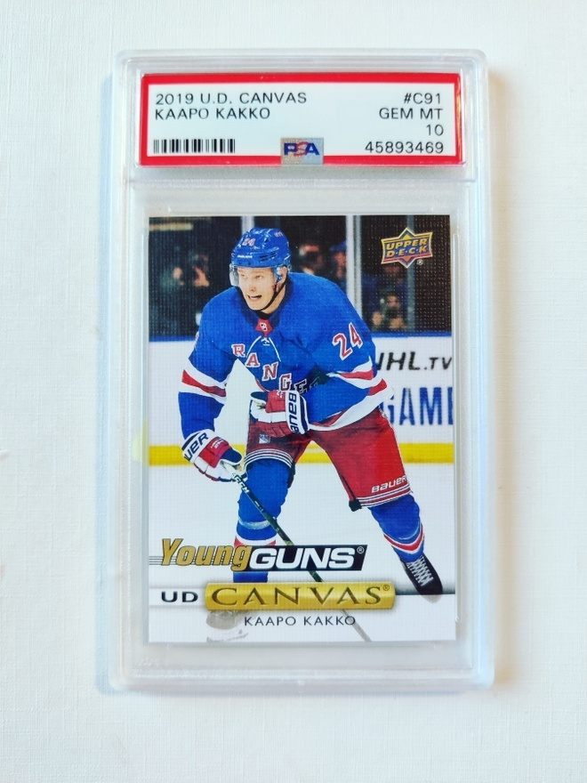 Kaapo Kakko - 19-20 UD Young Guns Canvas PSA 10