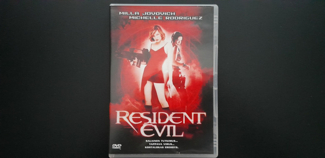 DVD: Resident Evil (Milla Jovovich, Michelle Rodriguez 2002)