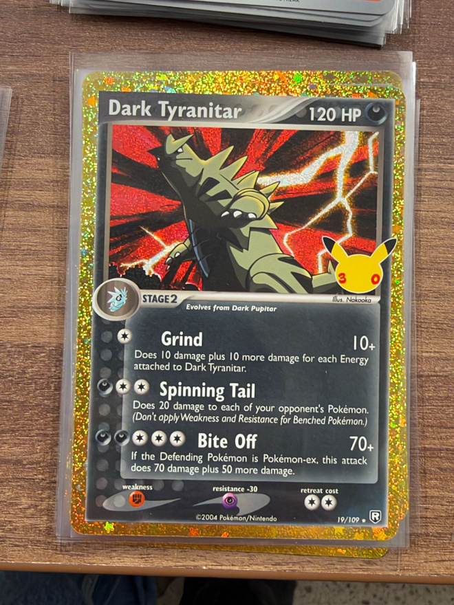 Pokemon Dark Tyranitar (30C TRR 19)