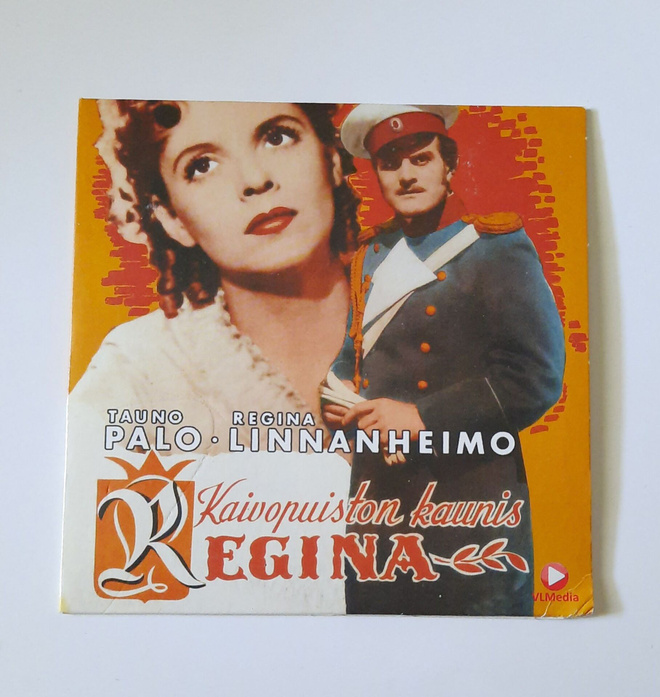 Leffapokkari Kaivopuiston kaunis Regina