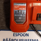 [T3183] Milwaukee M12- 18FC Akkulaturi - pikkukuva 2