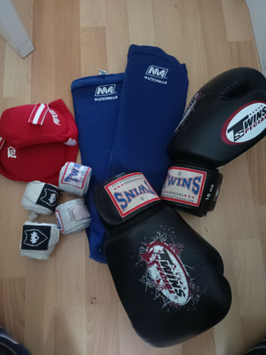Thai-boxing varusteita (muay thai)