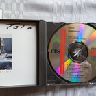 2 CD- LEVYÄ: TOTO : ISOLATION + FAHRENHEIT - pikkukuva 3