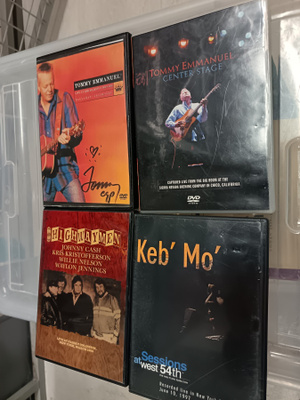 TOMMY EMMANUEL  LIVE DVD