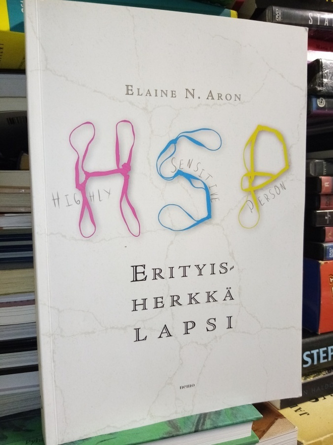 Aron : HSP -   Erityisherkkä lapsi  ( SIS POSTIKULU)