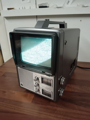 Broksonic CCRT 3330 pikku matkatelkkari/radio